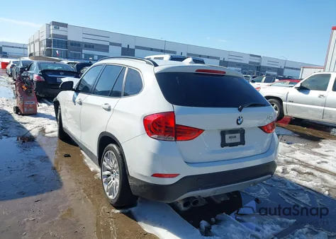 2015 BMW X1 xDrive28I из США, поврежденный, VIN WBAVL1C58FVY40370